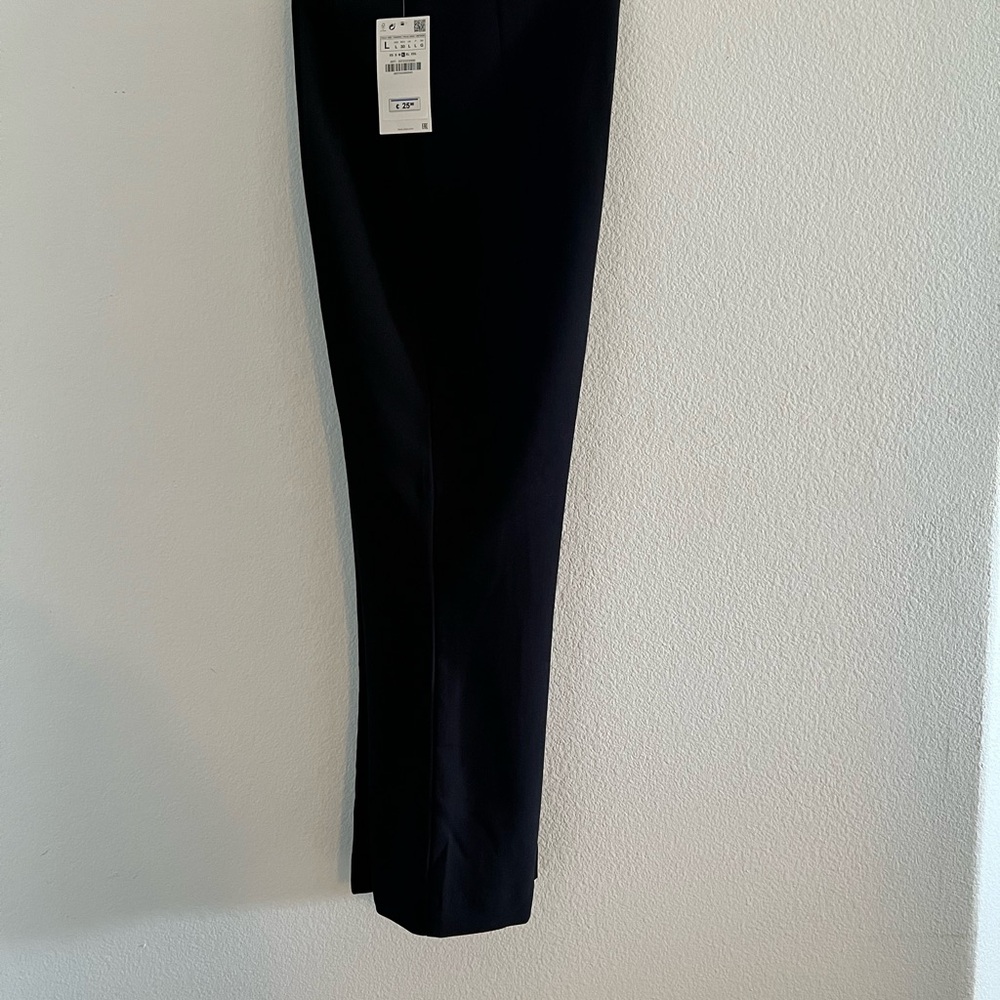 Zara Black Ankle Cropped Pants Size L